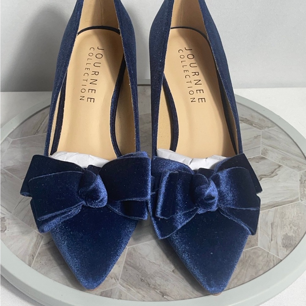Journee Collection Navy Velvet Heels with Bow - Picture 2 of 7